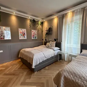 Book-a-room 31 , Salzburg Österreich