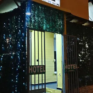 Otel Orange Tiran