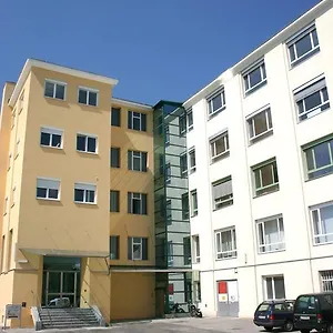 Hostel Workbase, Wenen