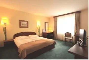 Hotel Calmo Bécs